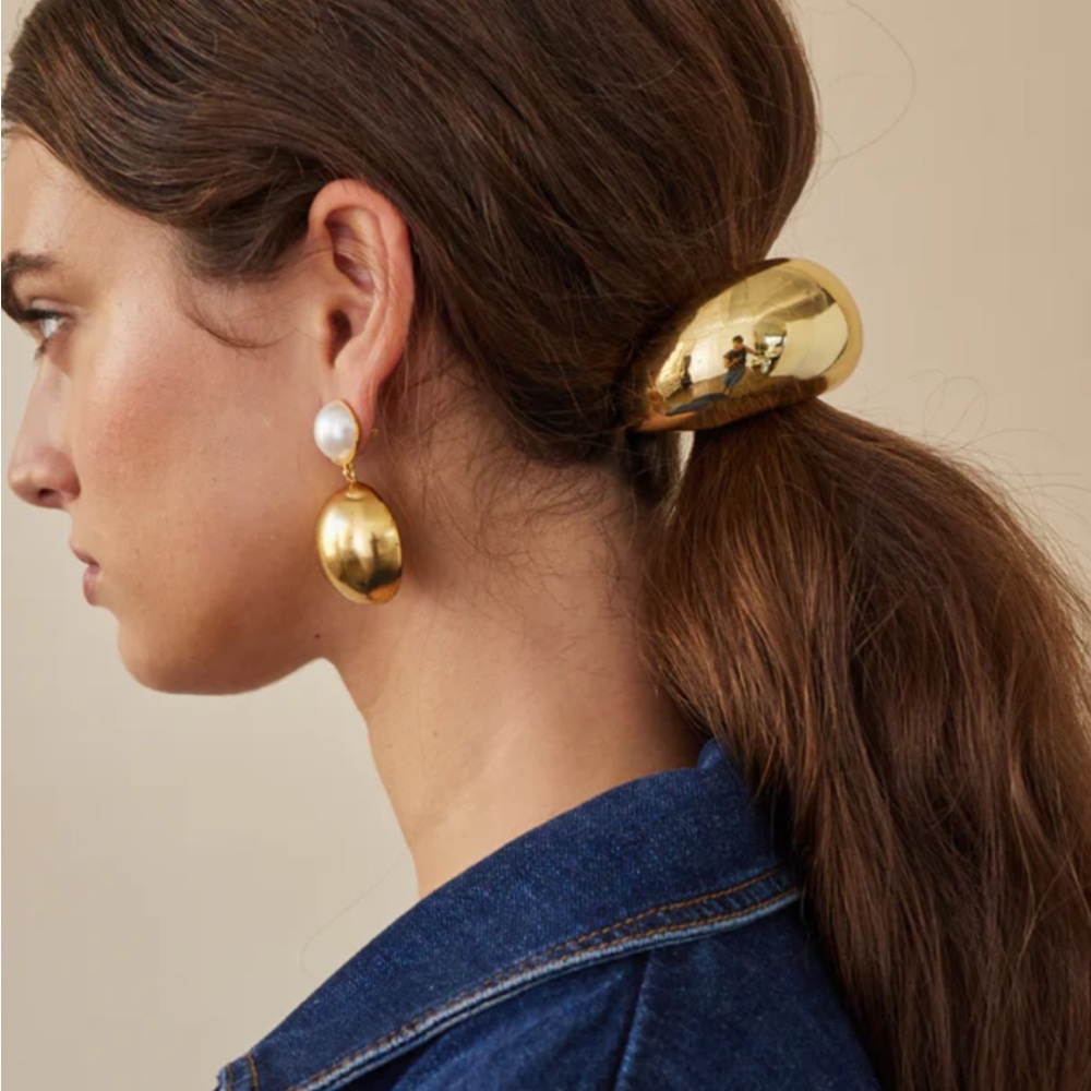 Lelet GLOSSY DOME PONY CUFF 14K gold plated